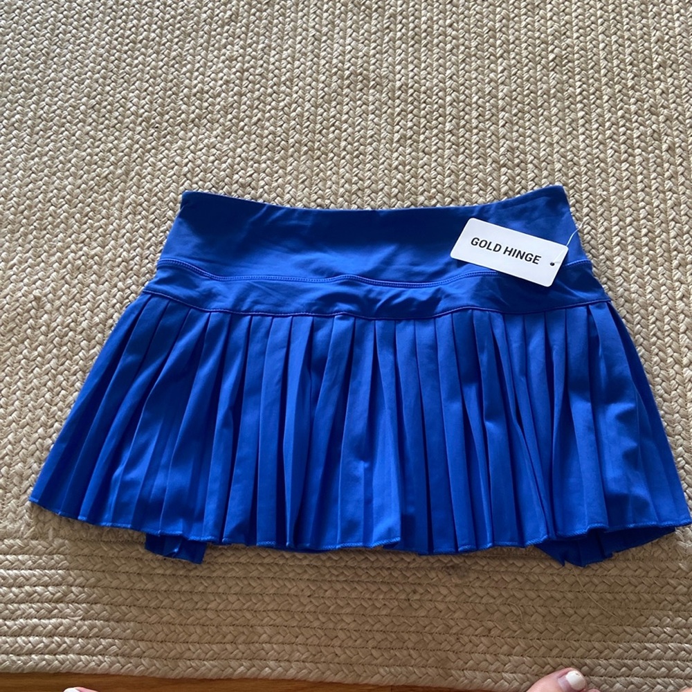 Goldhinge skirt